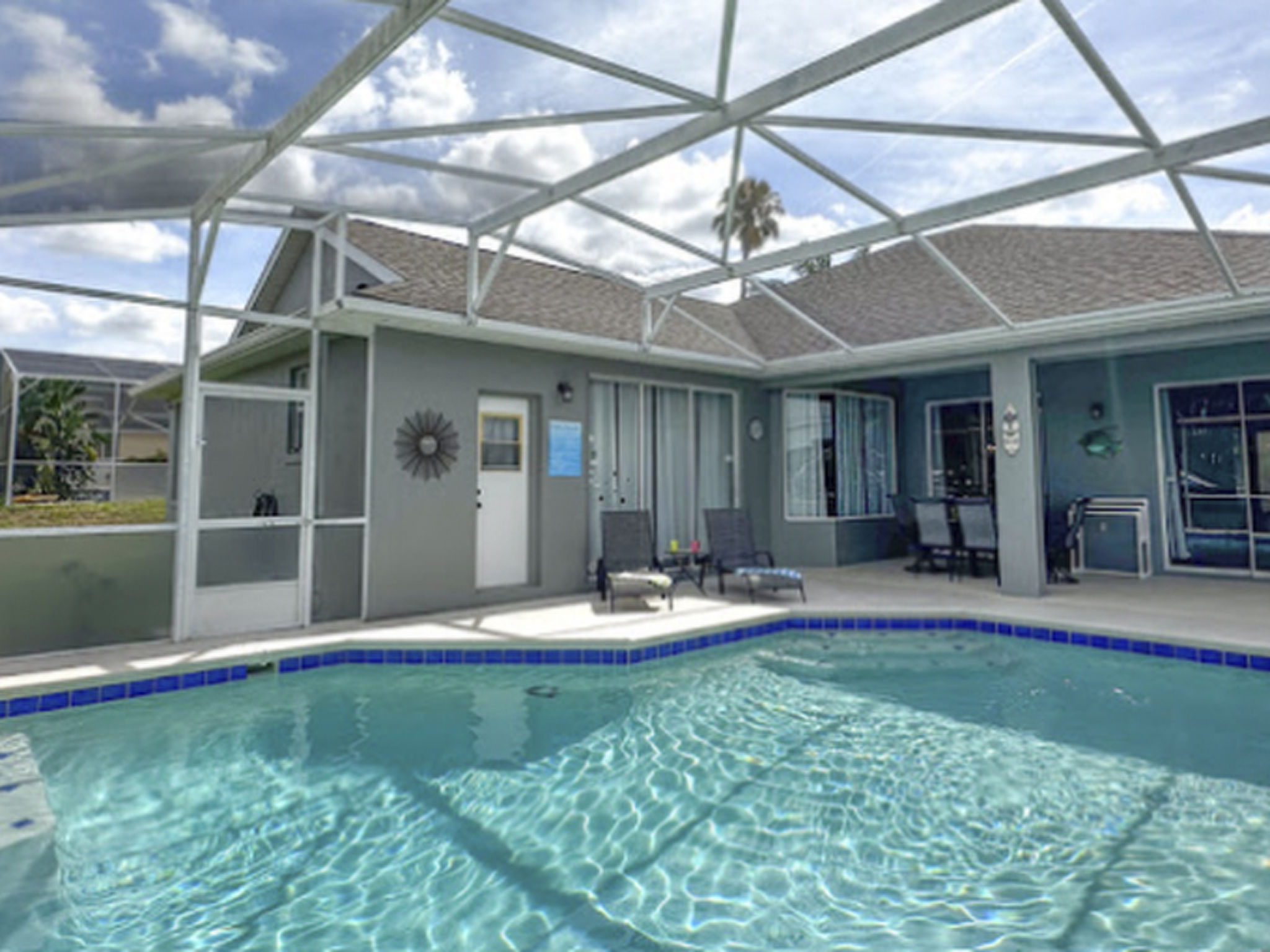 Photo of Ruhige Disney Area Villa mit ganztägiger Sonne und Pool