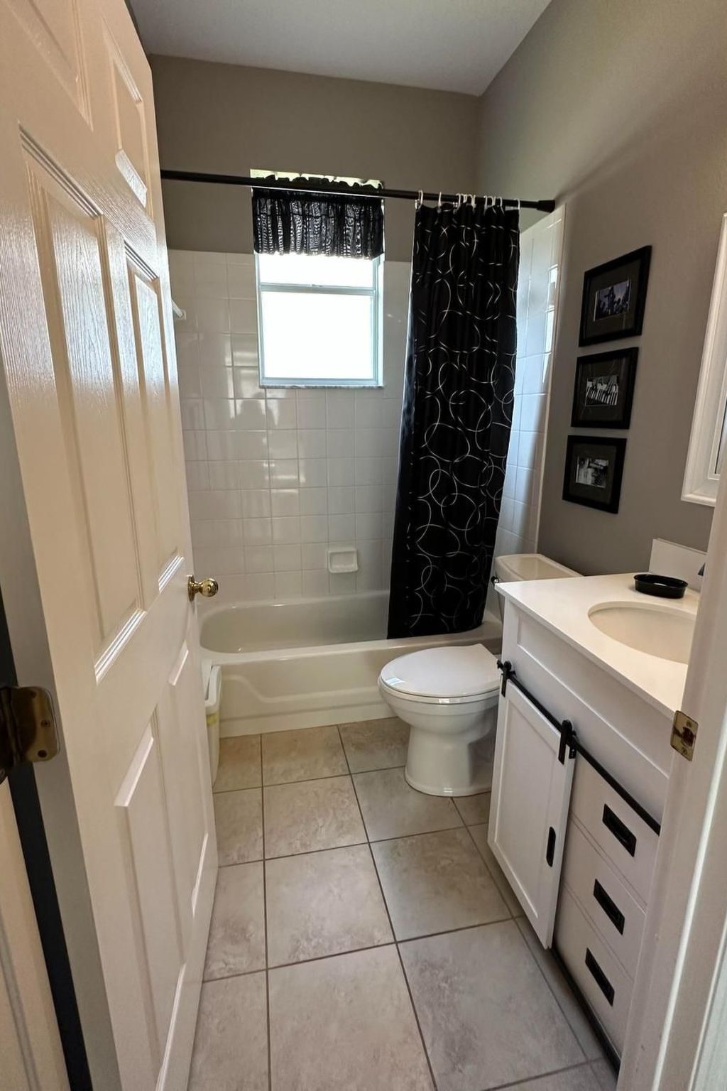 Photo of Ruhige Disney Area Villa mit ganztägiger Sonne und Pool