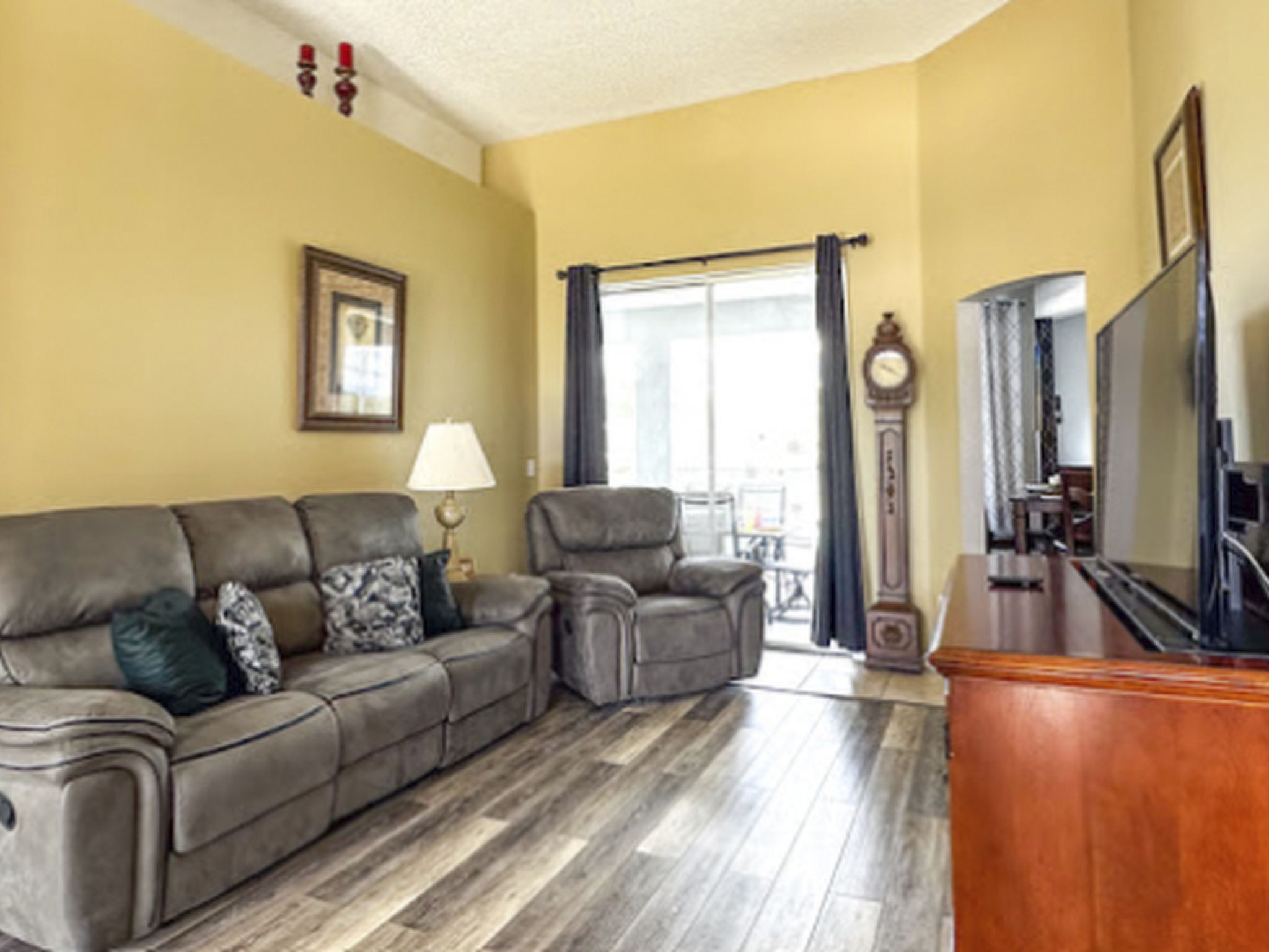 Photo of Ruhige Disney Area Villa mit ganztägiger Sonne und Pool