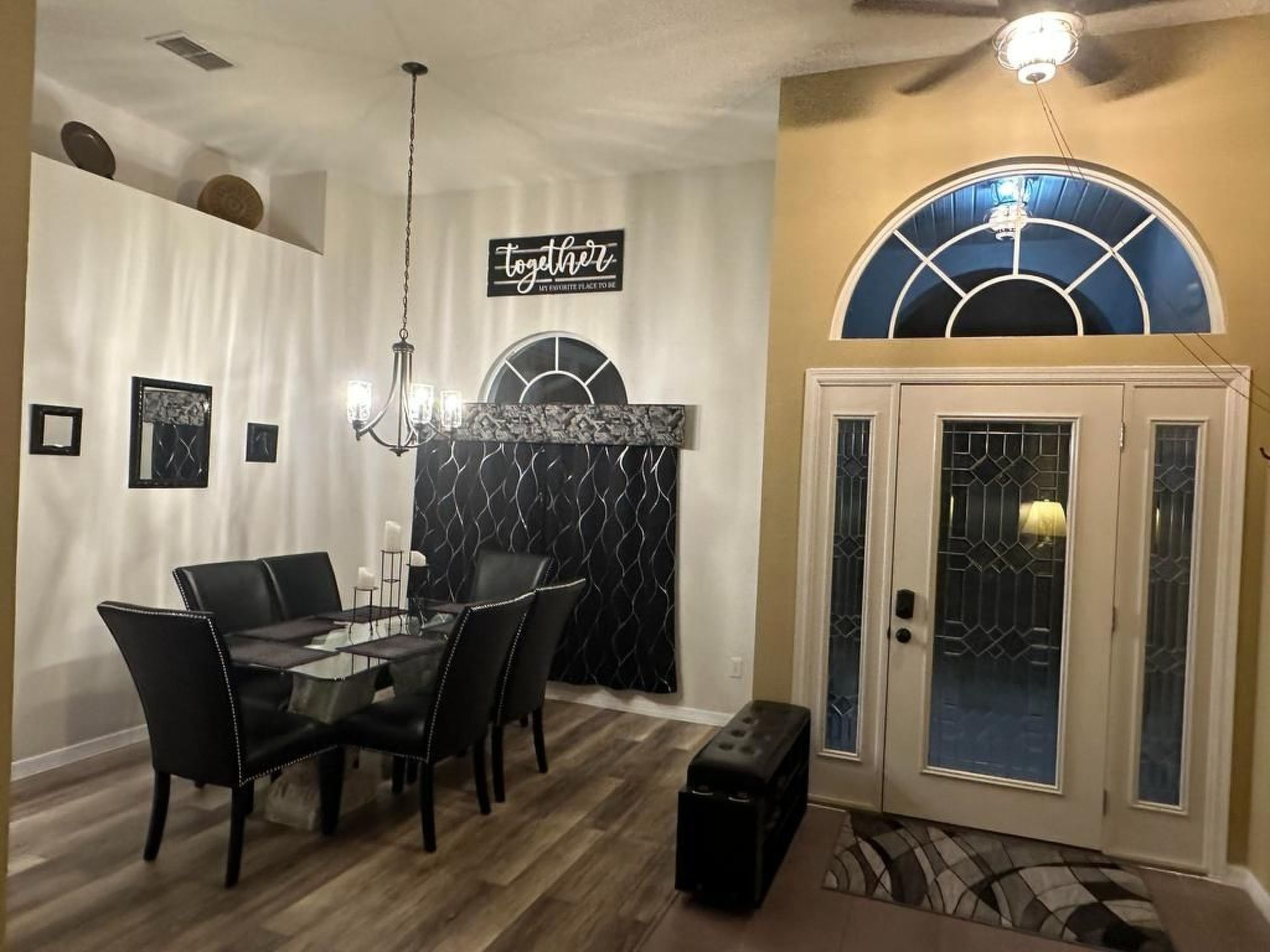 Photo of Ruhige Disney Area Villa mit ganztägiger Sonne und Pool