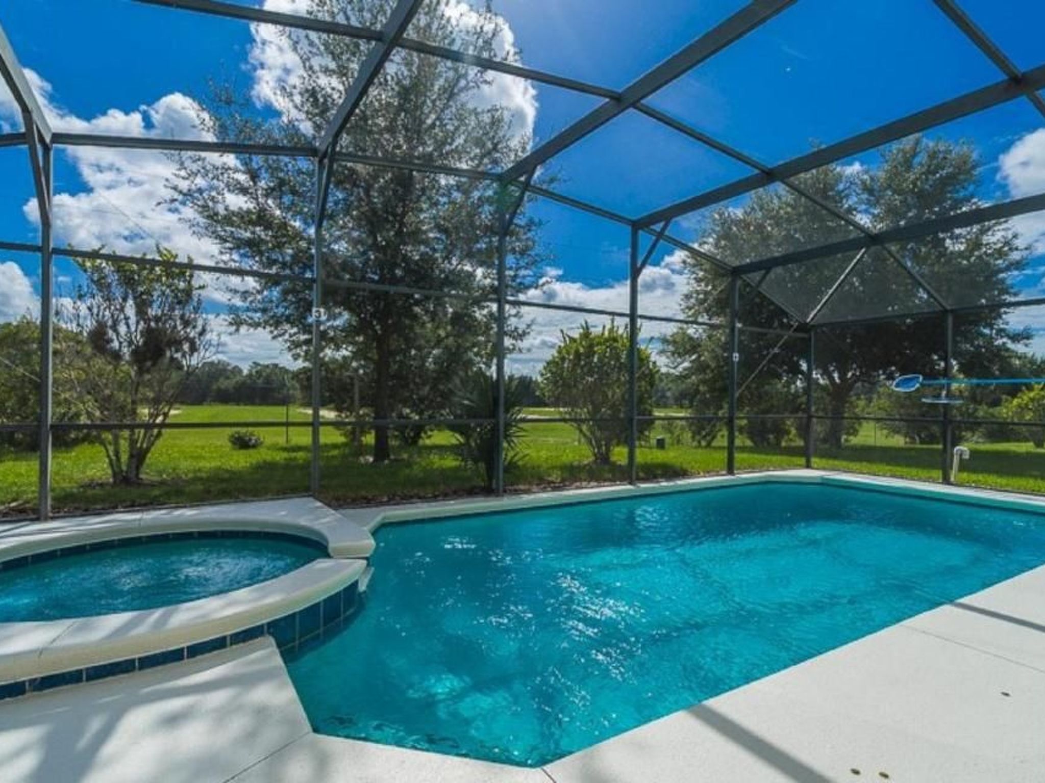 Photo of Ruhige Glenbrook-Flucht in der Nähe von Disney