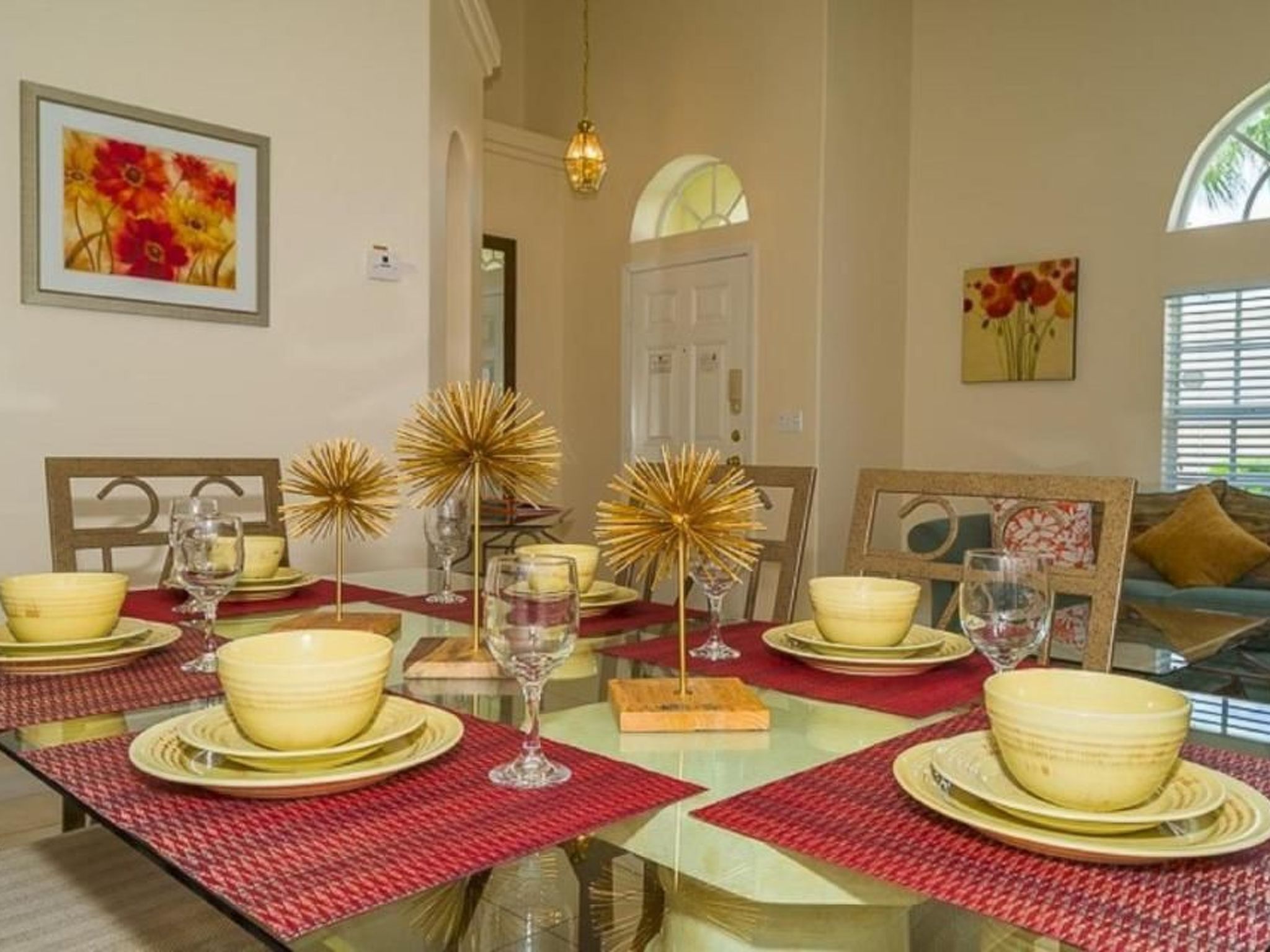 Photo of Ruhige Glenbrook-Flucht in der Nähe von Disney