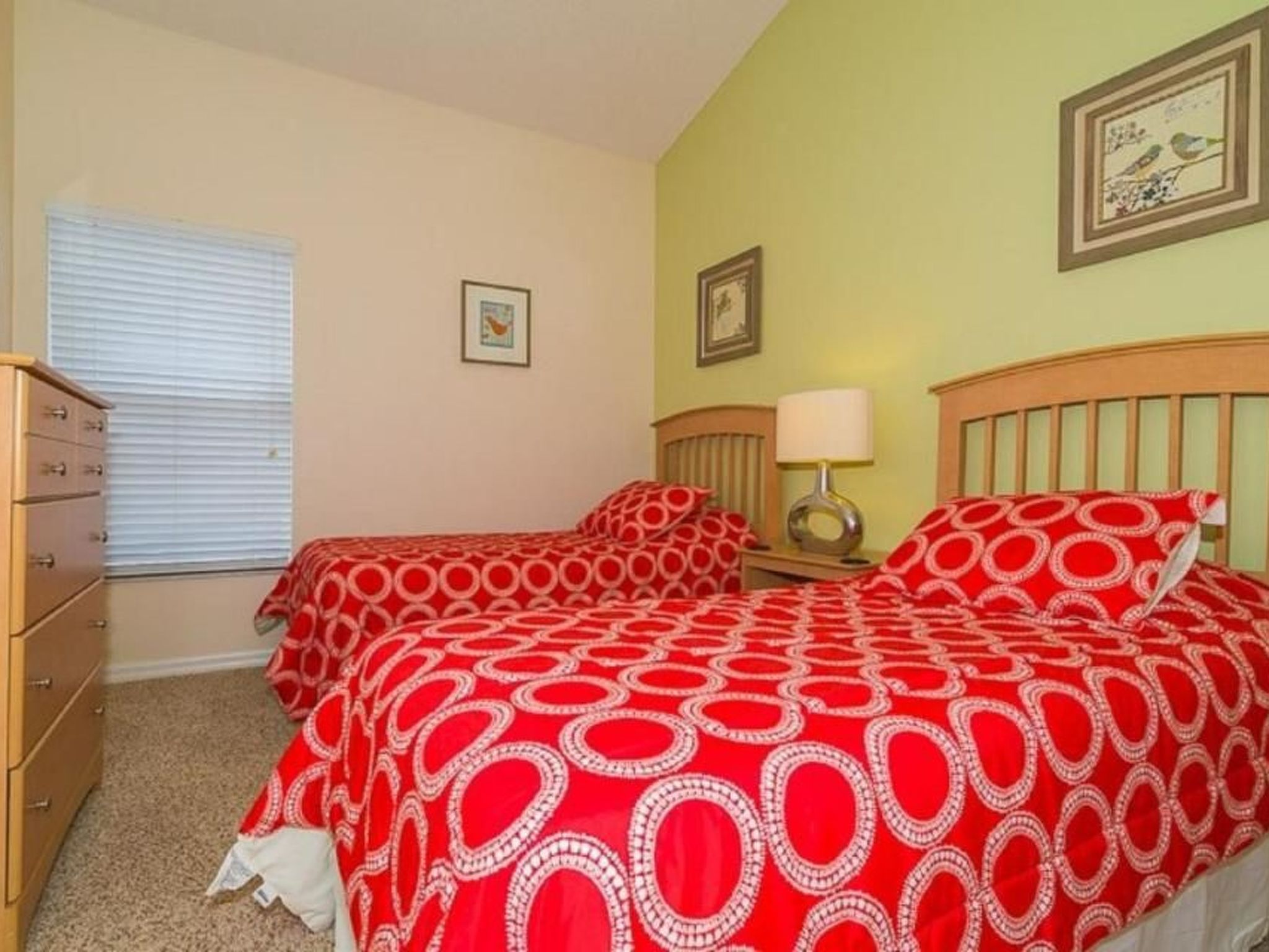 Photo of Ruhige Glenbrook-Flucht in der Nähe von Disney