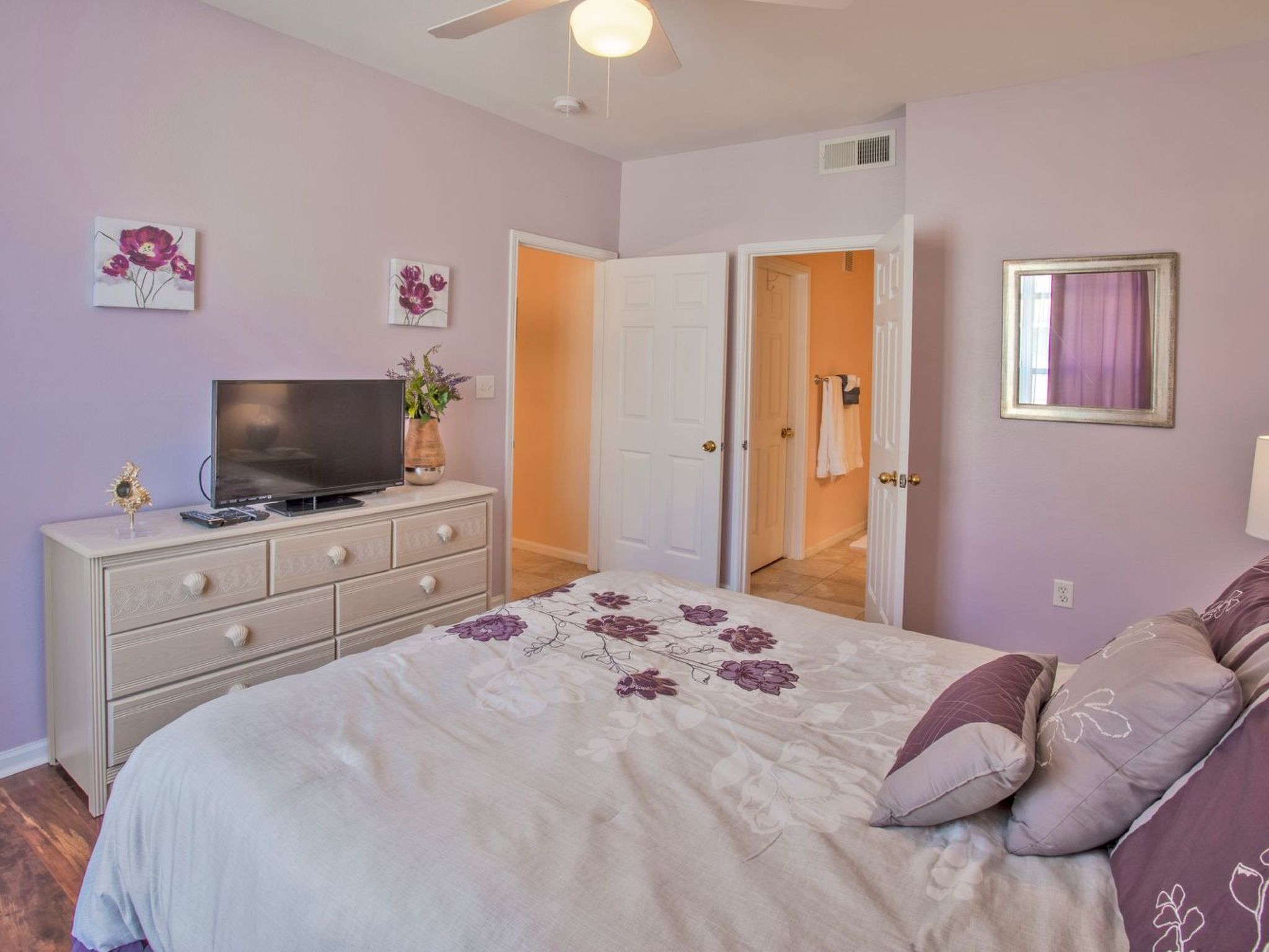 Photo of Neu renoviert in geschlossener Wohnanlage, erschwinglich - nur wenige Minuten v