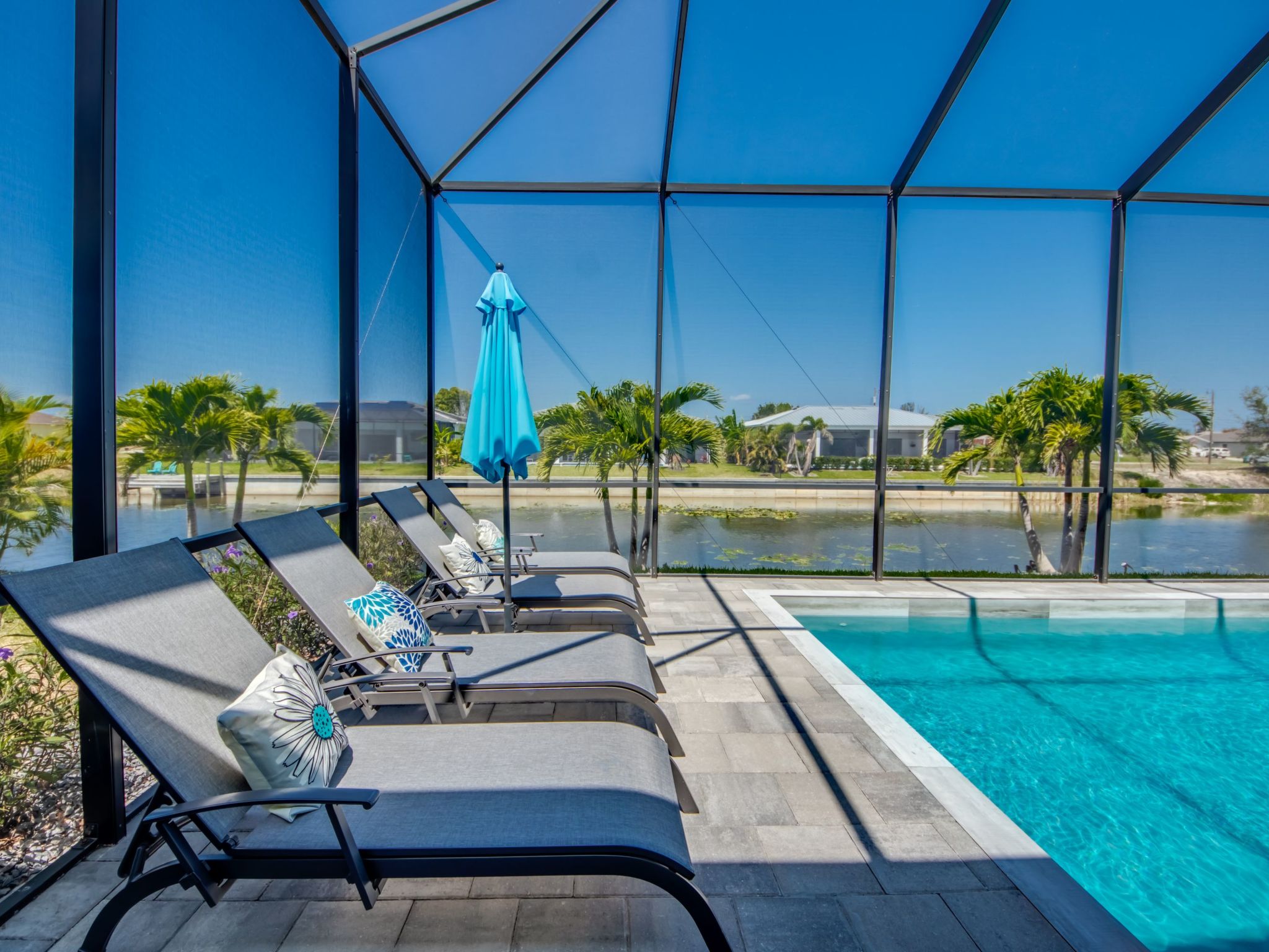 Villa mit eigenem Pool — Pool Outdoor (2 of 71)