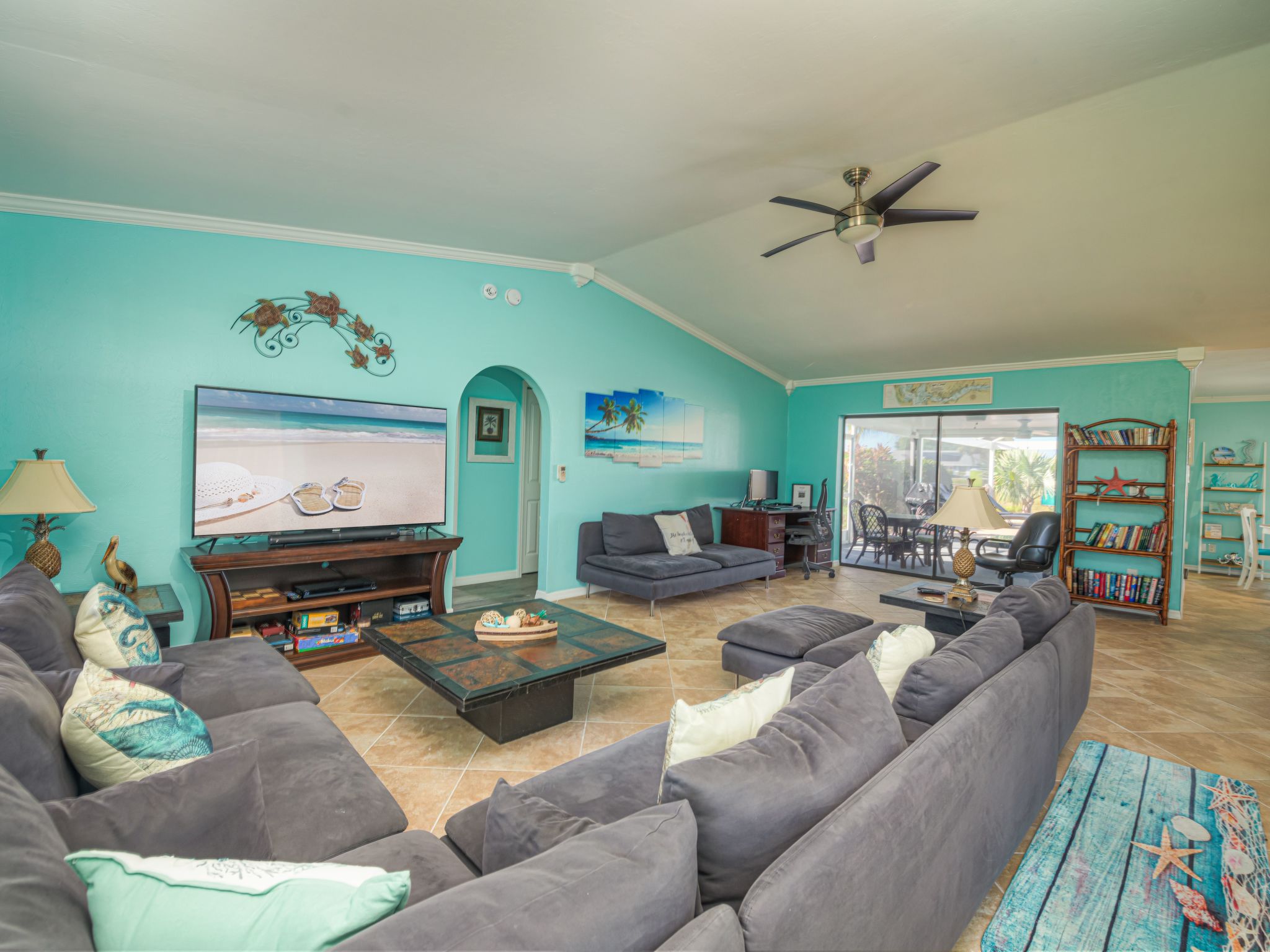 Familienhaus am Wasser, freier Steg und Golfzugang