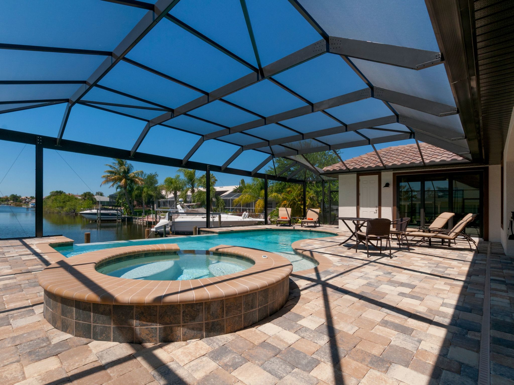 Villa Egretta: Luxe 4-slaapkamer villa met verwarmd zwembad aan golfbaan in Cape Coral - foto 12