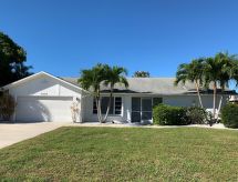 Ruime bungalow in Cape Coral met privézwembad en grote tuin - thumbnail 4
