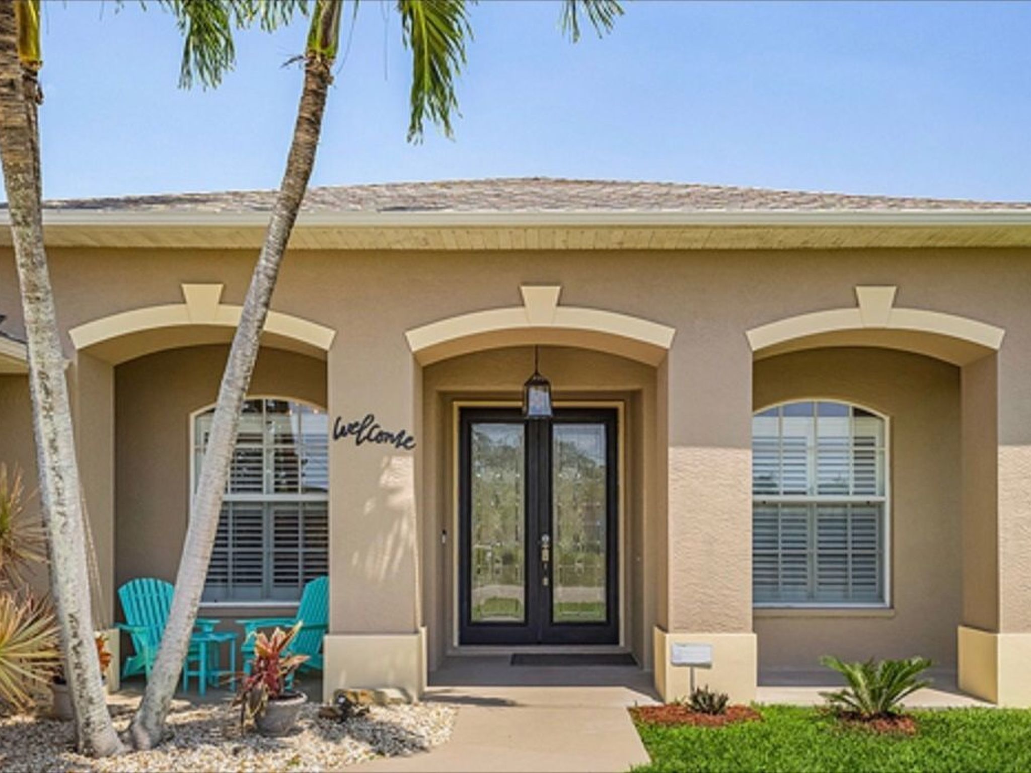 Welcome to your haven of peace and tranquility, nestled in the heart of a popular residential neighborhood in the southwest corner of Cape Coral. Close to an array of white-sand island beaches, presti..
