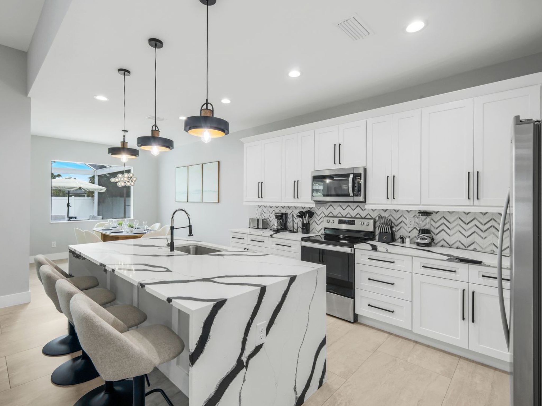 Kitchen / Dining Room