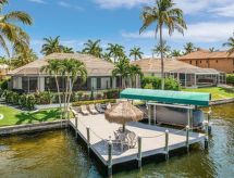 Villa Island House in Cape Coral: luxe vakantievilla met verwarmd zwembad en jacuzzi - thumbnail 1