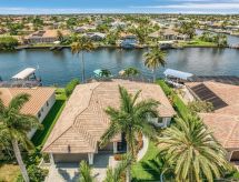 Villa Island House in Cape Coral: luxe vakantievilla met verwarmd zwembad en jacuzzi - thumbnail 2