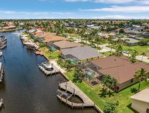 Villa Ocean Drive: Jouw luxe thuis aan de golfbaan in Cape Coral - thumbnail 2