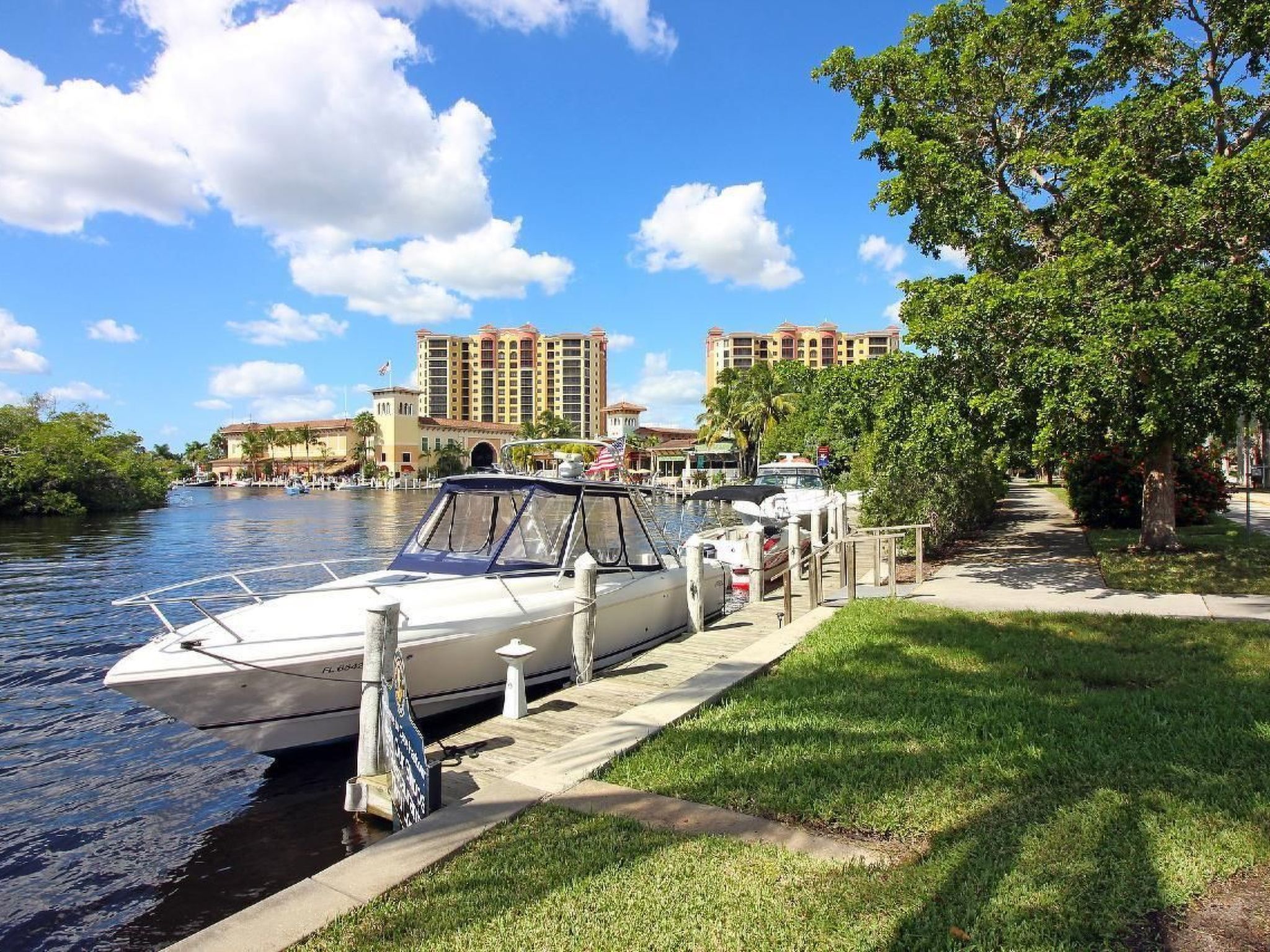 Villa Ocean Drive: Jouw luxe thuis aan de golfbaan in Cape Coral - foto 38