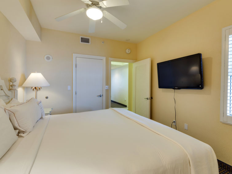 Search and Stay destination Fort Myers Beach, FL - United States from AU$ 878. Gulf Resort