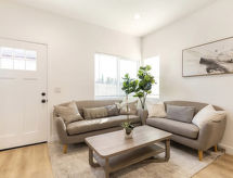 Modern vrijstaand huis in Westminster met tuin, ideaal voor 4 personen - thumbnail 1