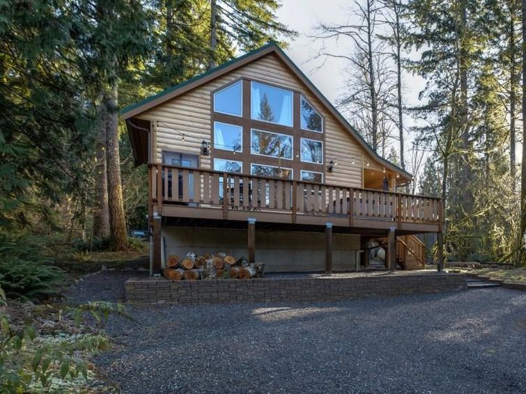 Mt. Baker Lodging - The Come On Up Cabin!