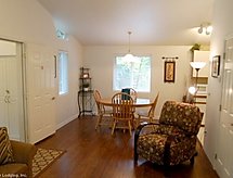 16GS Gingerbread Cottage w/ Hot Tub