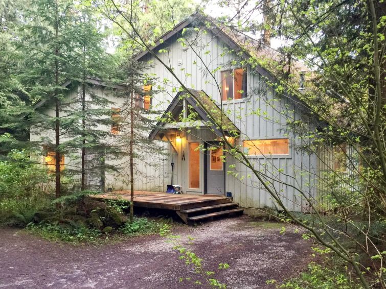 19MBR Private Hot Tub!