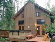 44MBR Rustic Cabin with a Hot Tub