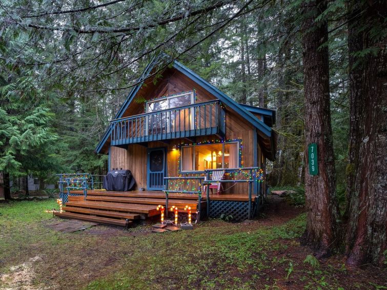 Nyaraló ház 48SL-Pets OK With Hot Tub