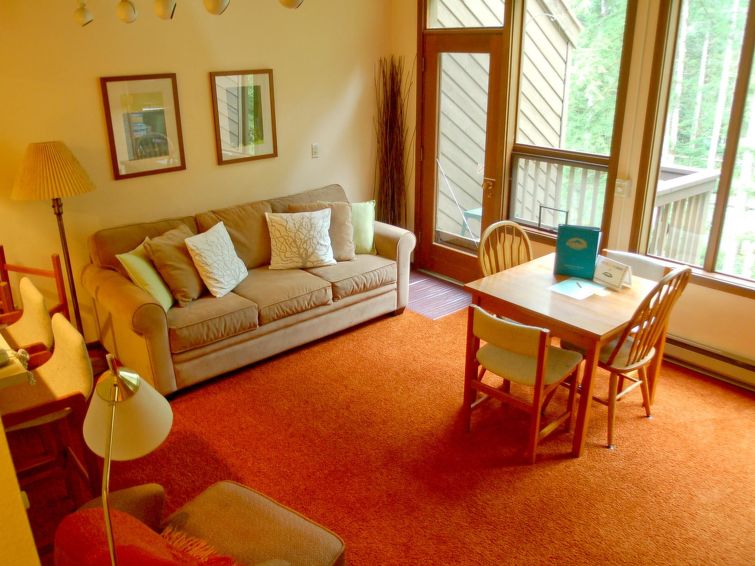 Holiday Apartment 85SW Deluxe Family Condo w/ Balcony