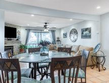 Ruim appartement met zeezicht direct tegenover het strand in Port Hueneme - thumbnail 5