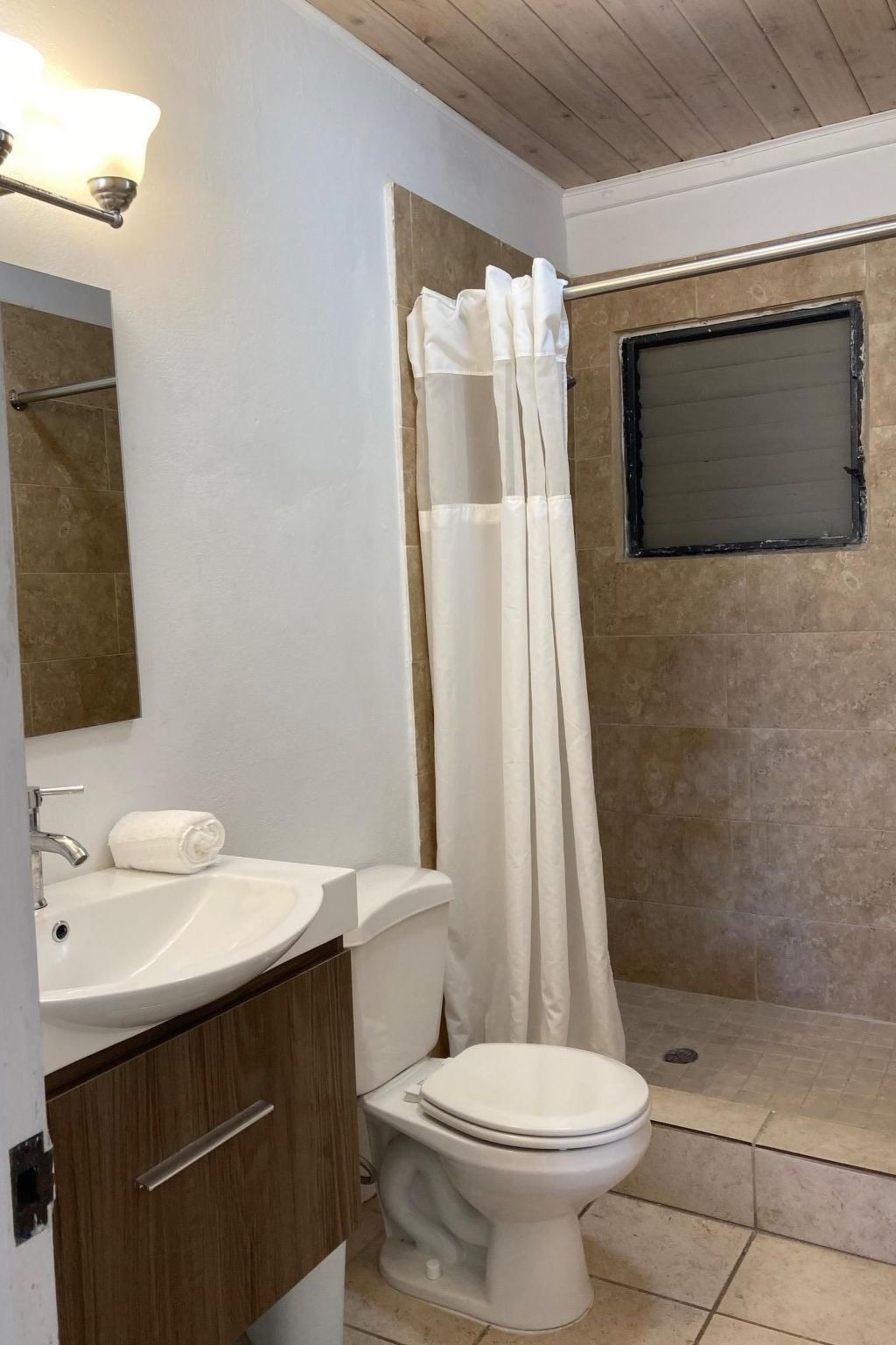 Appartement Landschaftliches Hügelparadies – Salle de bains, photo 5 sur 19