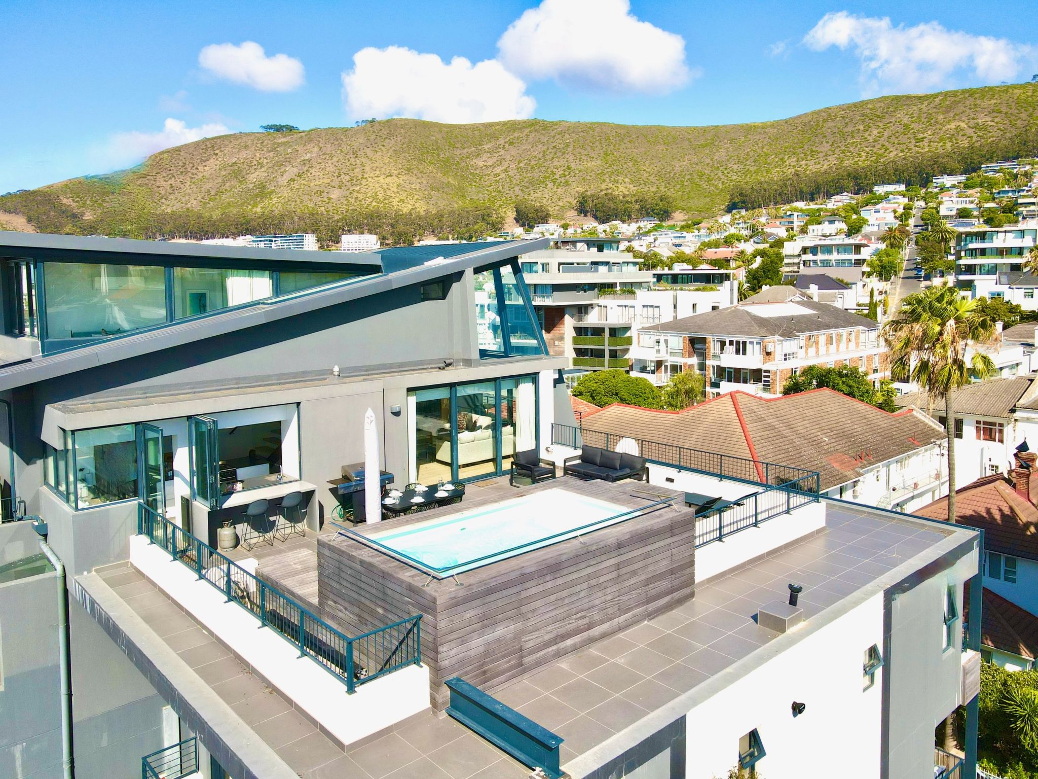 sea point living - Image 2