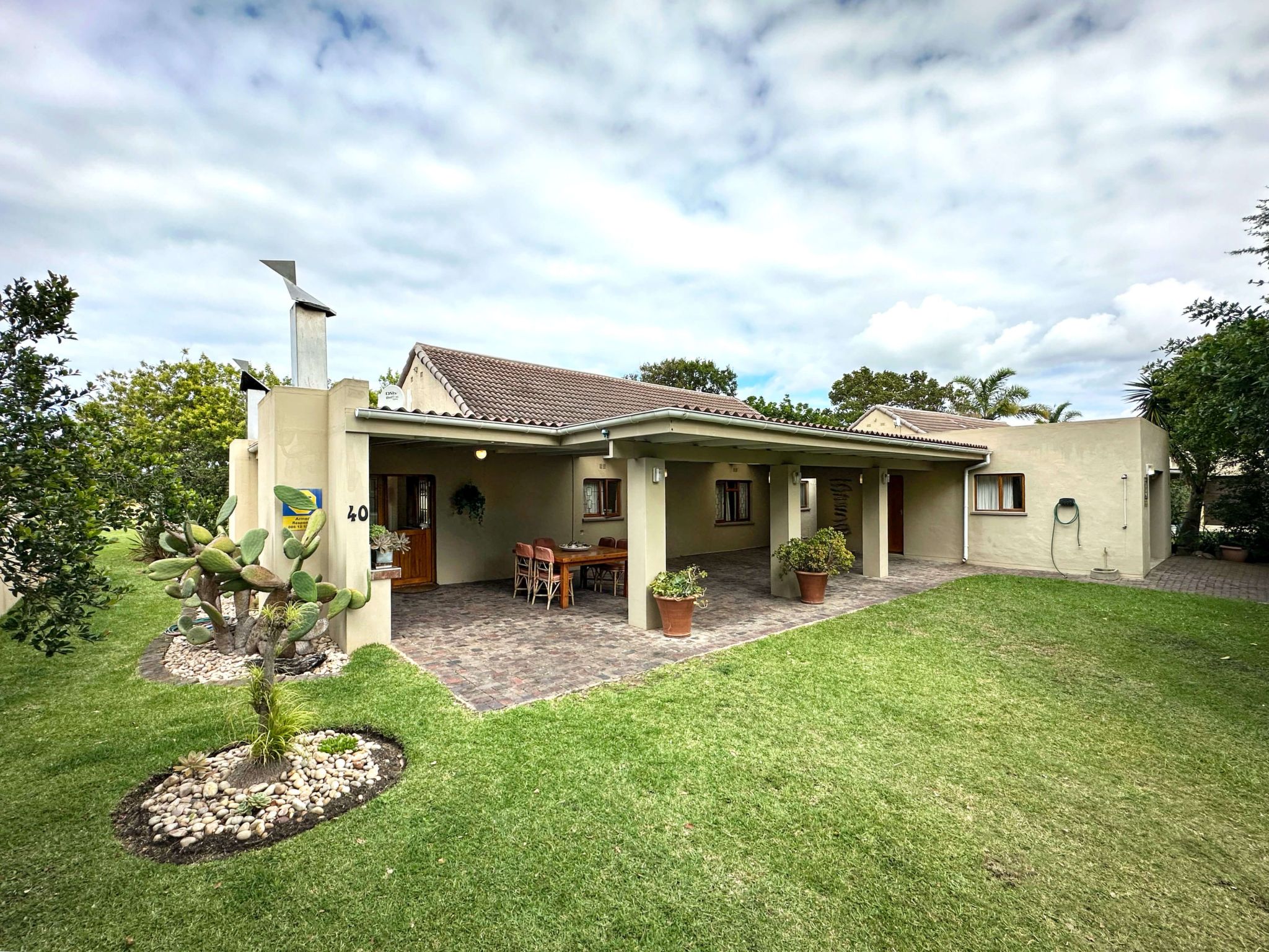 Chalet 40 is a fully equipped holiday home set within the peaceful Silver Ranch estate, surrounded by large, beautifully maintained privately owned garden grounds. The homes are arranged in a single r..